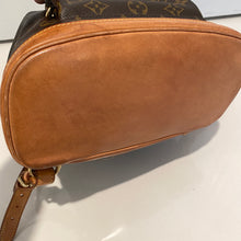 Load image into Gallery viewer, Louis Vuitton Montsouris MM Backpack Monogram