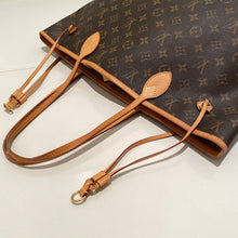 Load image into Gallery viewer, Louis Vuitton Neverfull MM Monogram