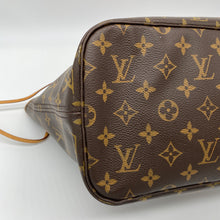 Load image into Gallery viewer, Louis Vuitton Neverfull MM Monogram Limited Edition