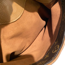 Load image into Gallery viewer, Louis Vuitton Pallas MM Monogram