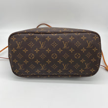 Load image into Gallery viewer, Louis Vuitton Neverfull MM Monogram