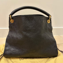 Load image into Gallery viewer, Louis Vuitton Artsy MM Empeinte Noir Black