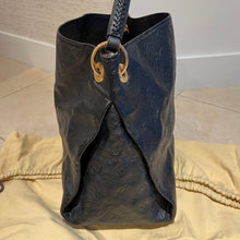 Load image into Gallery viewer, Louis Vuitton Artsy MM Empeinte Noir Black