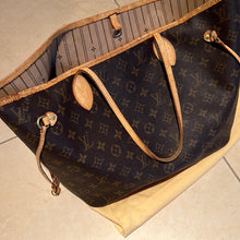 Load image into Gallery viewer, Louis Vuitton Neverfull MM Monogram
