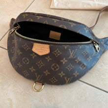 Load image into Gallery viewer, Louis Vuitton Bumbag Fanny Pack Monogram