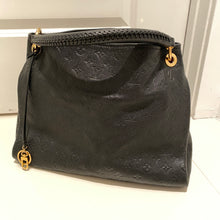 Load image into Gallery viewer, Louis Vuitton Artsy MM Empreinte Noir
