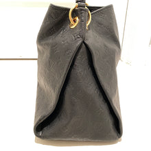 Load image into Gallery viewer, Louis Vuitton Artsy MM Empreinte Noir
