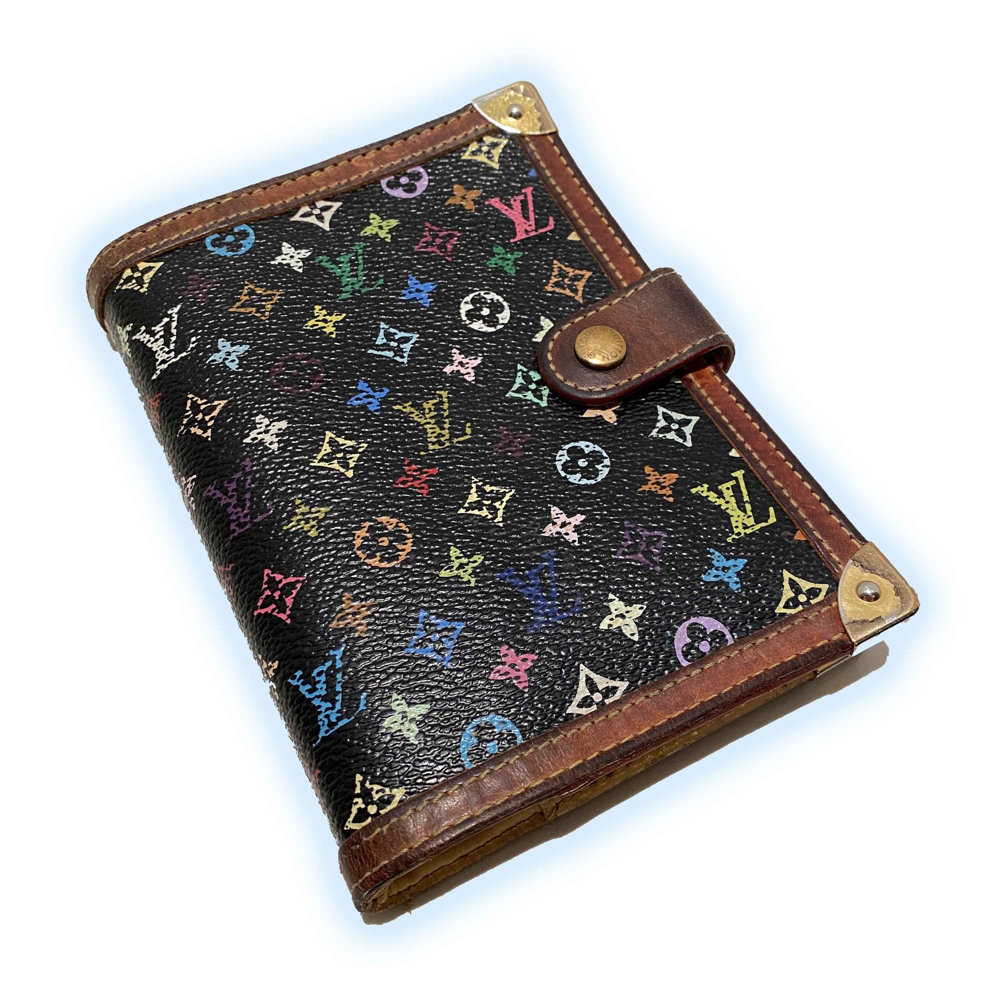 Love this Louis Vuitton PM agenda in black multicolor #fashion #design