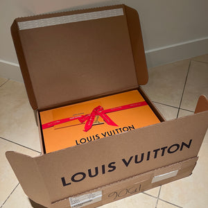 UNOPENED Louis Vuitton Neverfull GM with Clutch