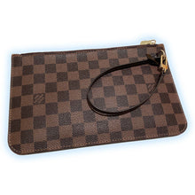 Load image into Gallery viewer, Louis Vuitton Neverfull Pochette Clutch
