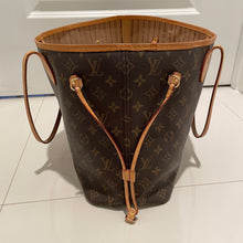 Load image into Gallery viewer, Louis Vuitton Neverfull MM Monogram
