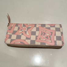 Load image into Gallery viewer, Louis Vuitton Tahitienne Zippy Wallet Damier Azur

