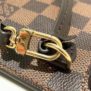 Louis Vuitton Neverfull MM Clutch Pochette