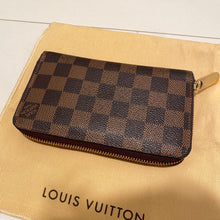 Load image into Gallery viewer, Louis Vuitton Compact Zippy Wallet Damier Ebenbe
