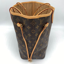 Load image into Gallery viewer, Louis Vuitton Neverfull MM Monogram
