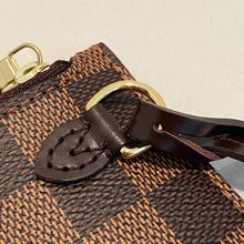 Load image into Gallery viewer, Louis Vuitton Neverfull Clutch Pochette Damier Ebebe
