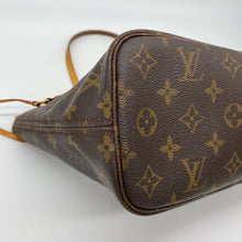 Load image into Gallery viewer, Louis Vuitton Neverfull PM Monogram
