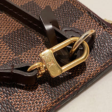 Load image into Gallery viewer, Louis Vuitton Neverfull Pochette Clutch
