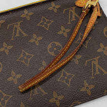 Load image into Gallery viewer, Louis Vuitton Neverfull Clutch Pochette Monogram
