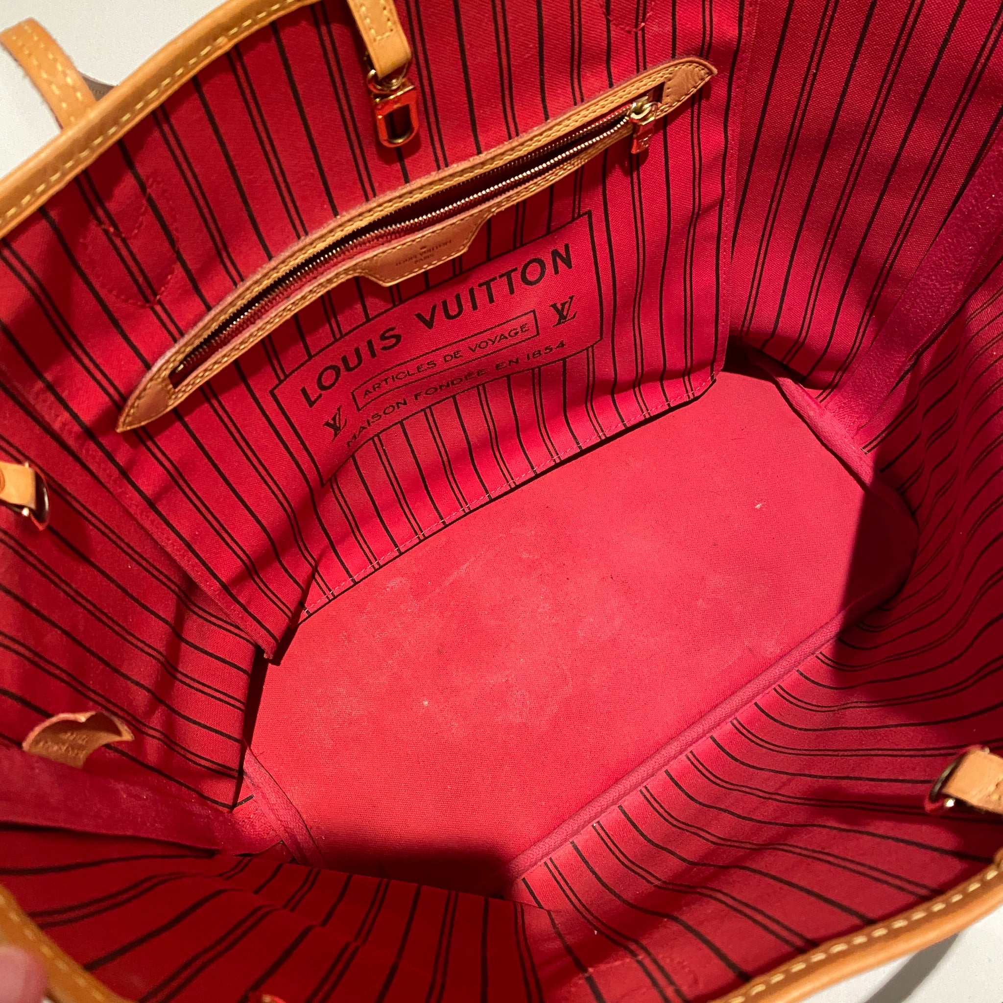 Louis Vuitton Neverfull MM Monogram Cherry Interior – OC Luxury Bags