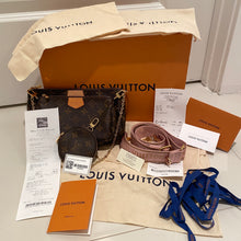 Load image into Gallery viewer, Louis Vuitton Multi Pochette Accessoires Rose
