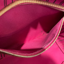 Load image into Gallery viewer, Louis Vuitton Neverfull MM Pivoine
