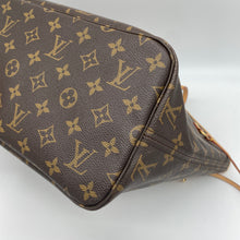 Load image into Gallery viewer, Louis Vuitton Neverfull MM Monogram
