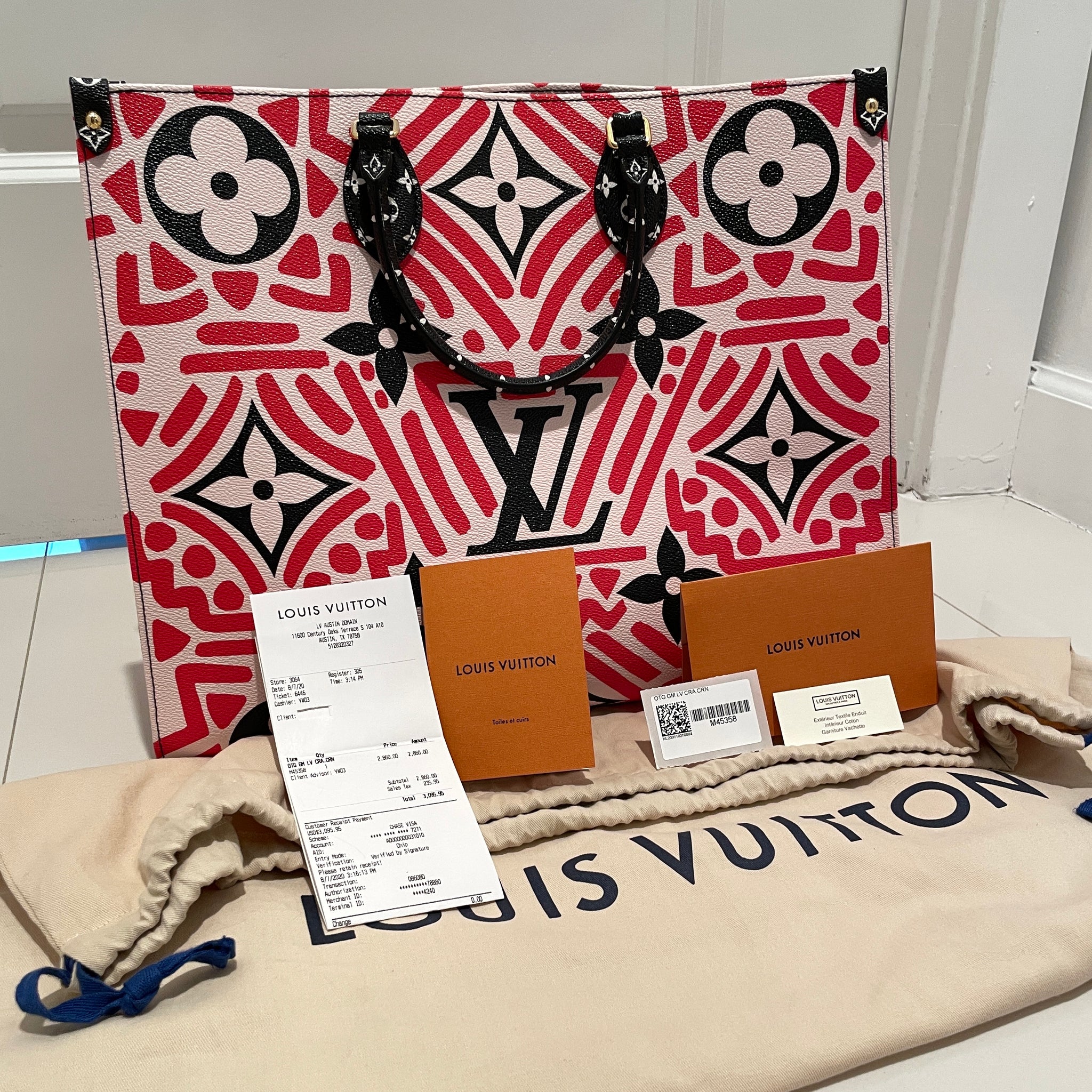 Louis Vuitton Monogram Giant Crafty OnTheGo GM in Cream Red