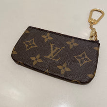 Load image into Gallery viewer, Louis Vuitton Key Pouch Monogram
