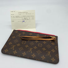 Load image into Gallery viewer, Louis Vuitton Neverfull MM Monogram Clutch Pochette Limited Edition
