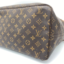 Load image into Gallery viewer, Louis Vuitton Neverfull GM Monogram
