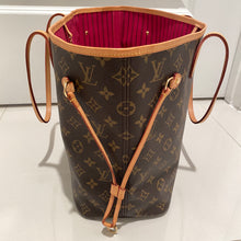 Load image into Gallery viewer, Louis Vuitton Neverfull MM Pivoine
