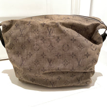 Load image into Gallery viewer, Louis Vuitton Besace Impression Khaki
