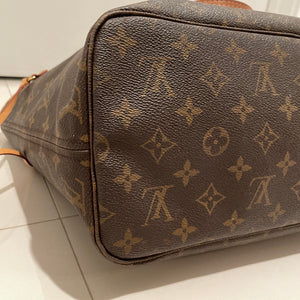 Louis Vuitton Neverfull MM Monogram