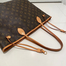 Load image into Gallery viewer, Louis Vuitton Neverfull MM Monogram
