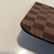 Load image into Gallery viewer, Louis Vuitton Neverfull Clutch Pochette Damier Ebebe
