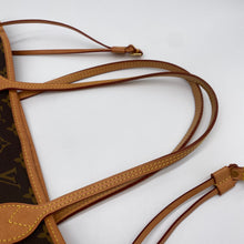 Load image into Gallery viewer, Louis Vuitton Neverfull MM Monogram
