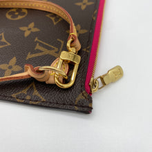 Load image into Gallery viewer, Louis Vuitton Neverfull MM Clutch Pochette Wristlet Monogram
