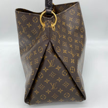 Load image into Gallery viewer, Louis Vuitton Artsy MM Monogram
