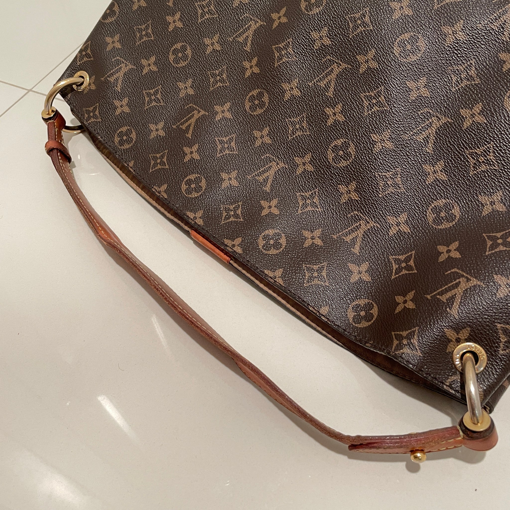 LOUIS VUITTON Monogram Graceful MM 1311439