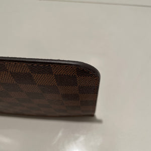 Louis Vuitton Neverfull Clutch Pochette