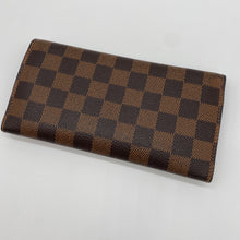 Load image into Gallery viewer, Louis Vuitton Josephine Wallet Damier Ebene
