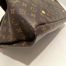 Load image into Gallery viewer, Louis Vuitton Artsy MM Monogram
