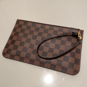 Louis Vuitton Neverfull MM Clutch Pochette