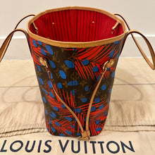 Load image into Gallery viewer, Louis Vuitton Neverfull MM Jungle Dot and Clutch
