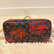 Load image into Gallery viewer, Louis Vuitton Neverfull MM Jungle Dot and Clutch
