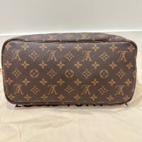 Load image into Gallery viewer, 2021 Louis Vuitton Neverfull MM &amp; Clutch Cerise
