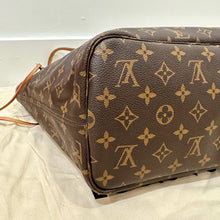 Load image into Gallery viewer, 2021 Louis Vuitton Neverfull MM &amp; Clutch Cerise
