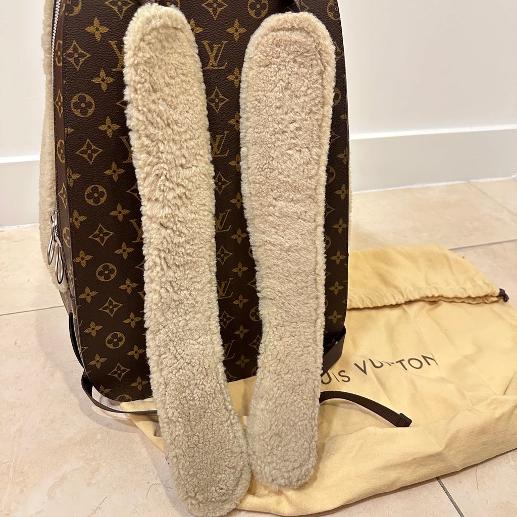 fleece backpack louis vuitton Louis Vuitton Backpack Shearling Marc Newson Fleece Beige – Luxi Bags